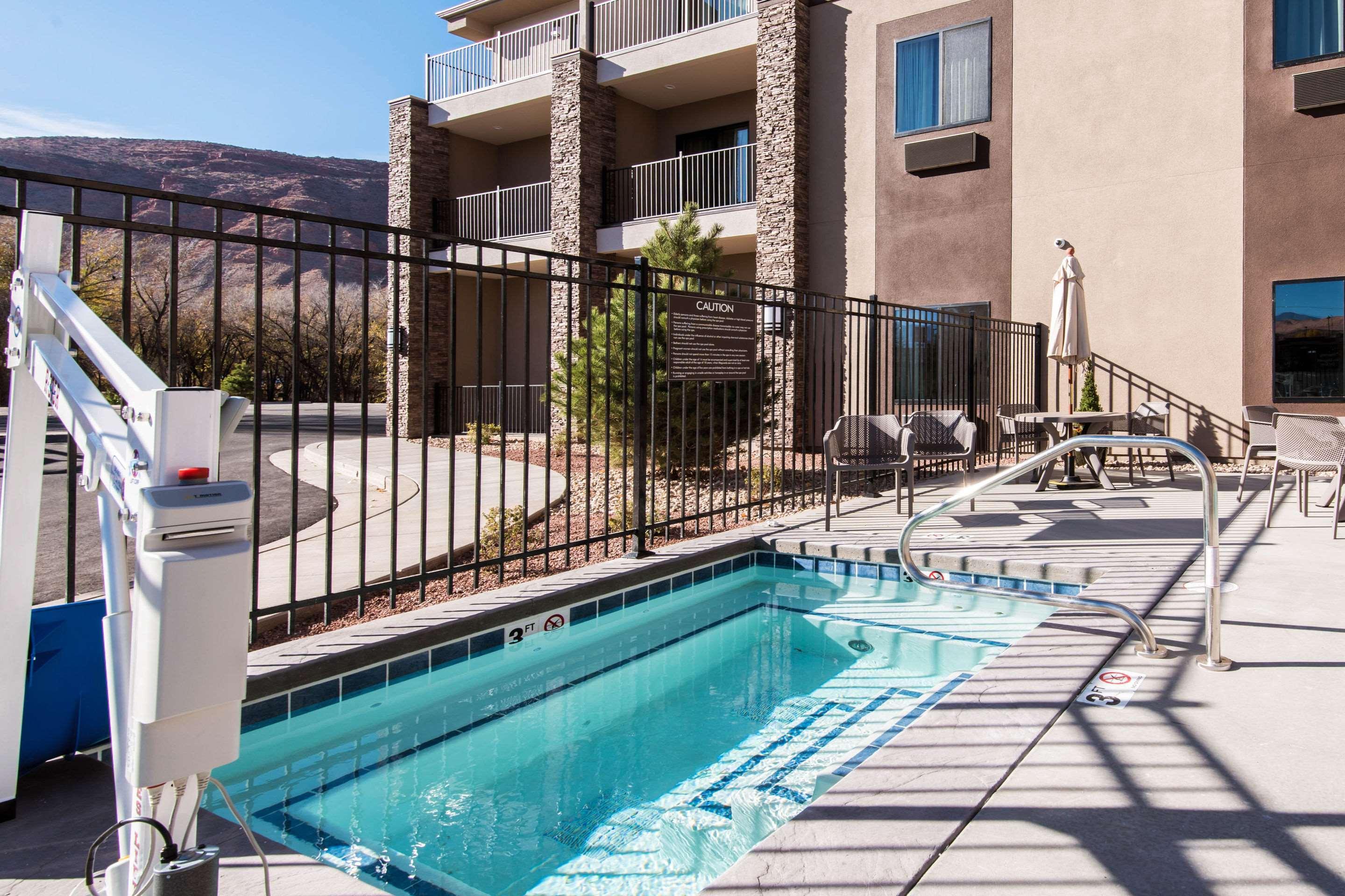 Mainstay Suites Moab Near Arches National Park Exterior photo