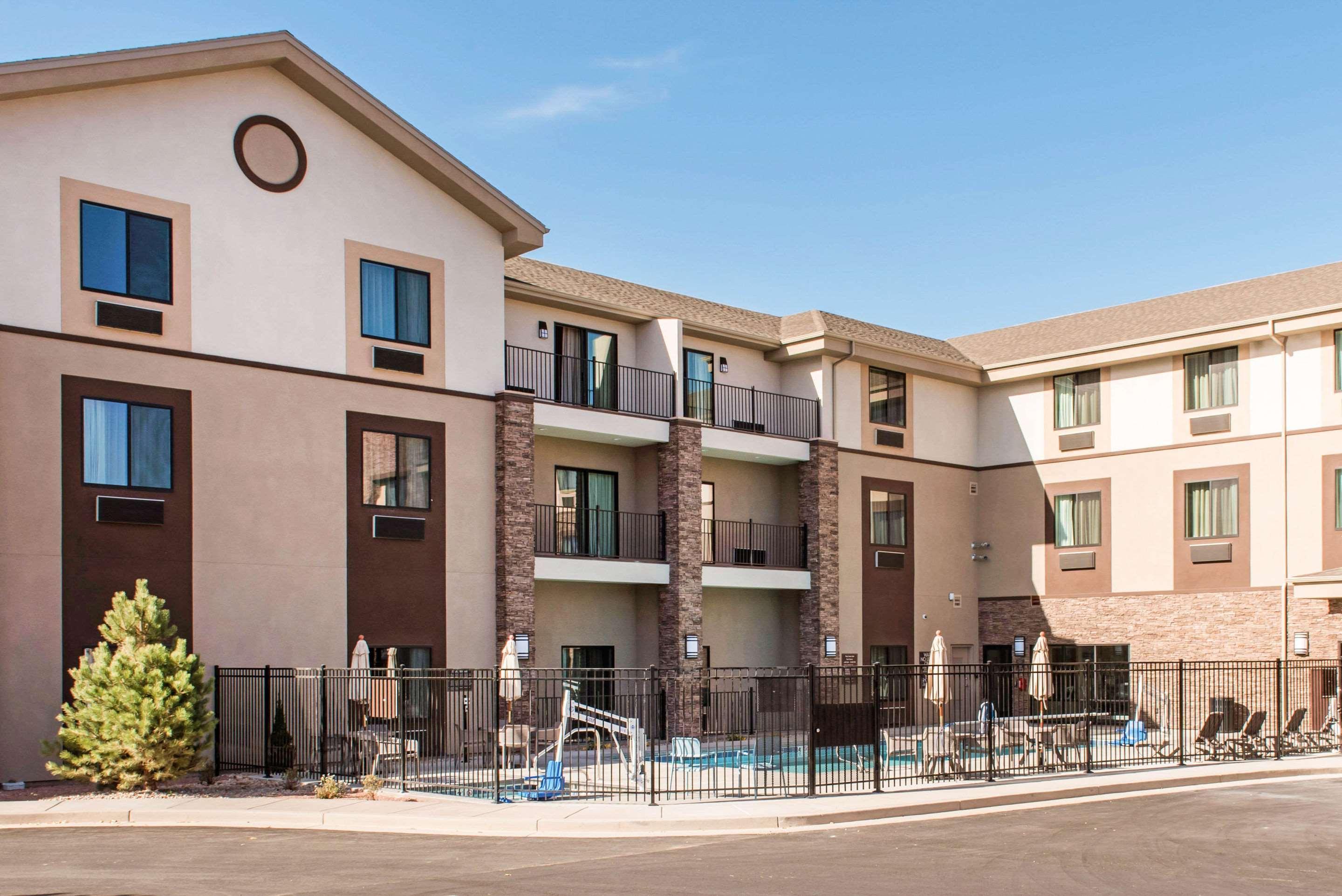 Mainstay Suites Moab Near Arches National Park Exterior photo